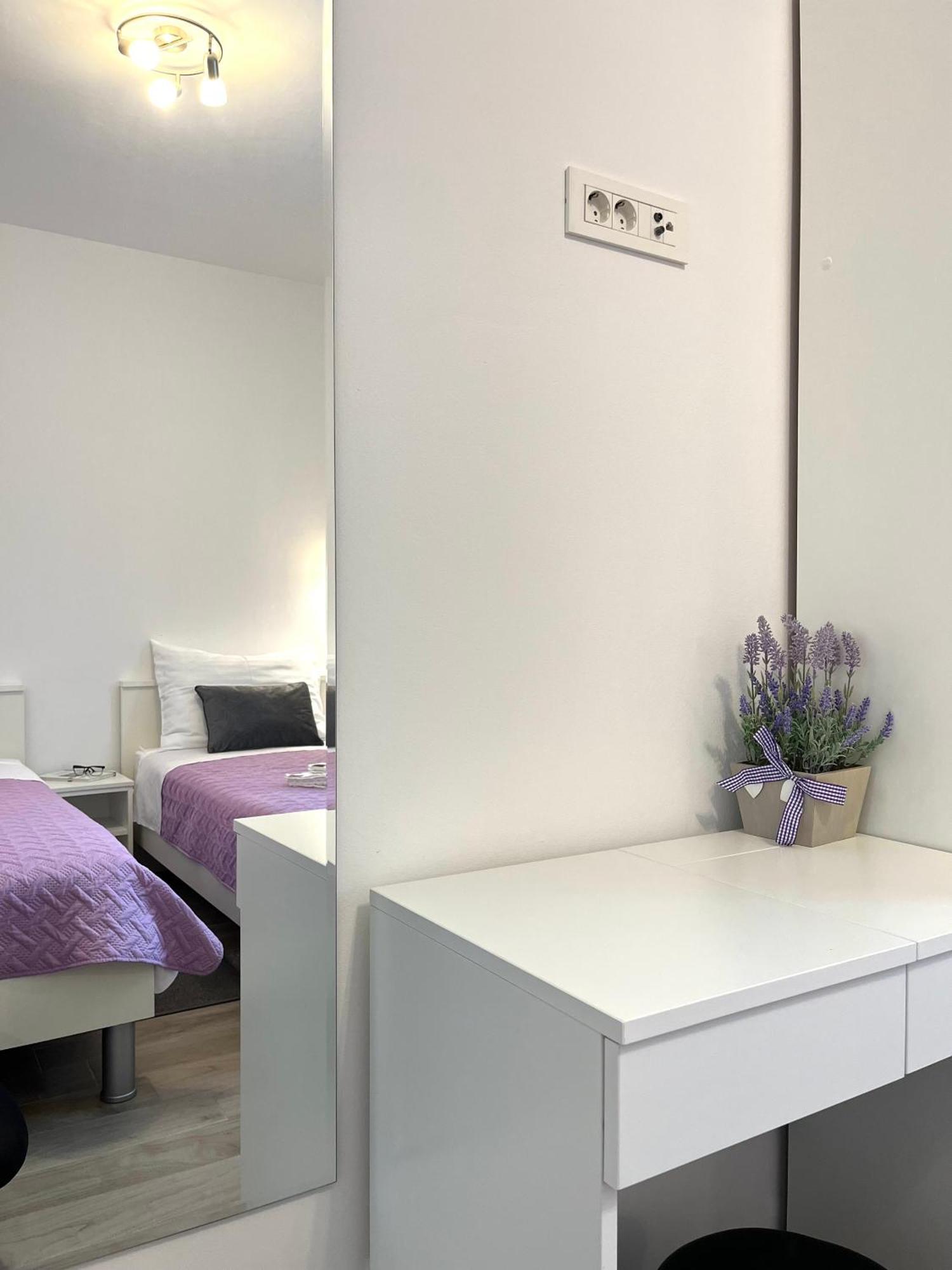 Four Stars Apartments سفيتي بيتار الغرفة الصورة