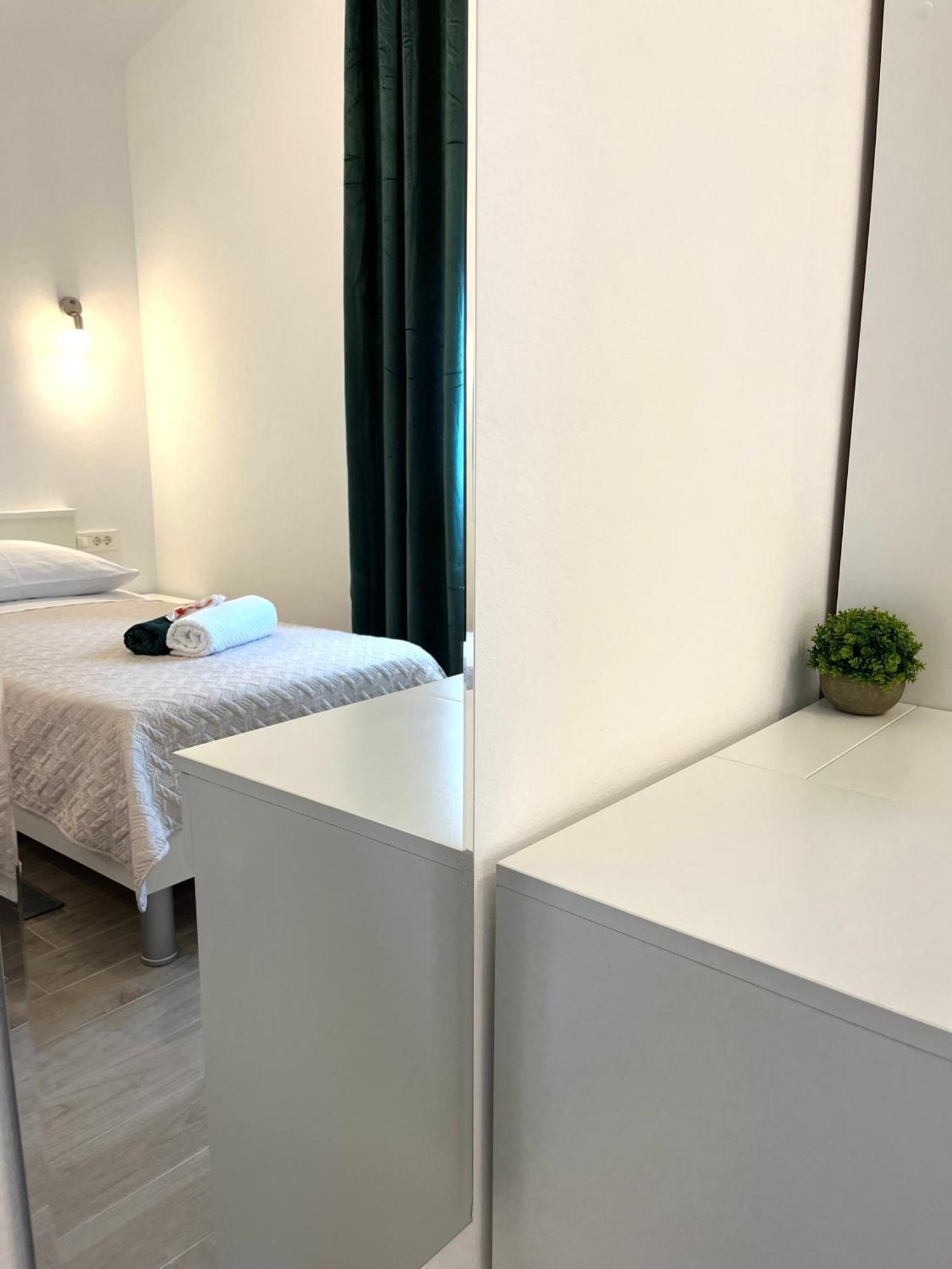 Four Stars Apartments سفيتي بيتار الغرفة الصورة
