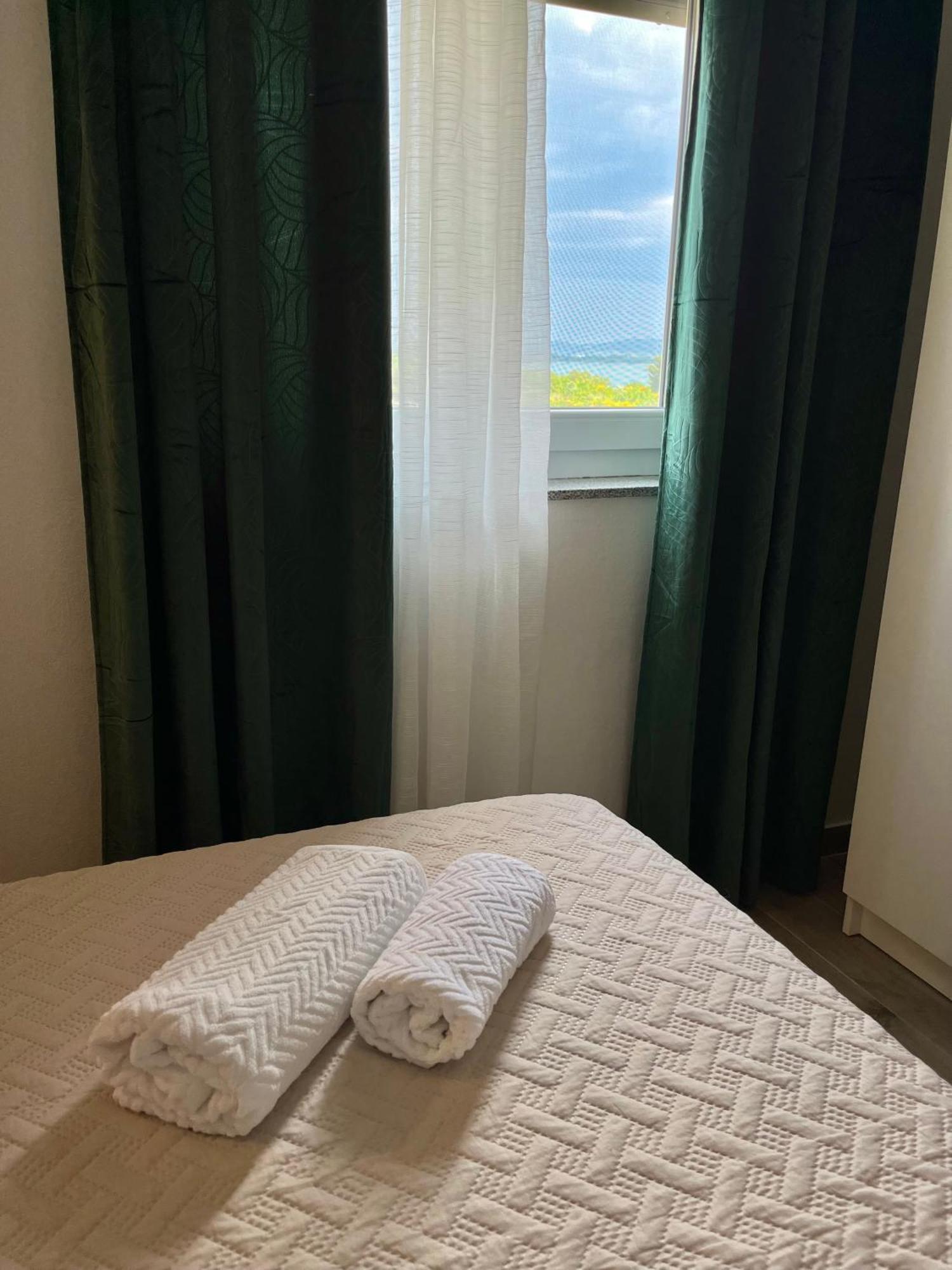 Four Stars Apartments سفيتي بيتار الغرفة الصورة