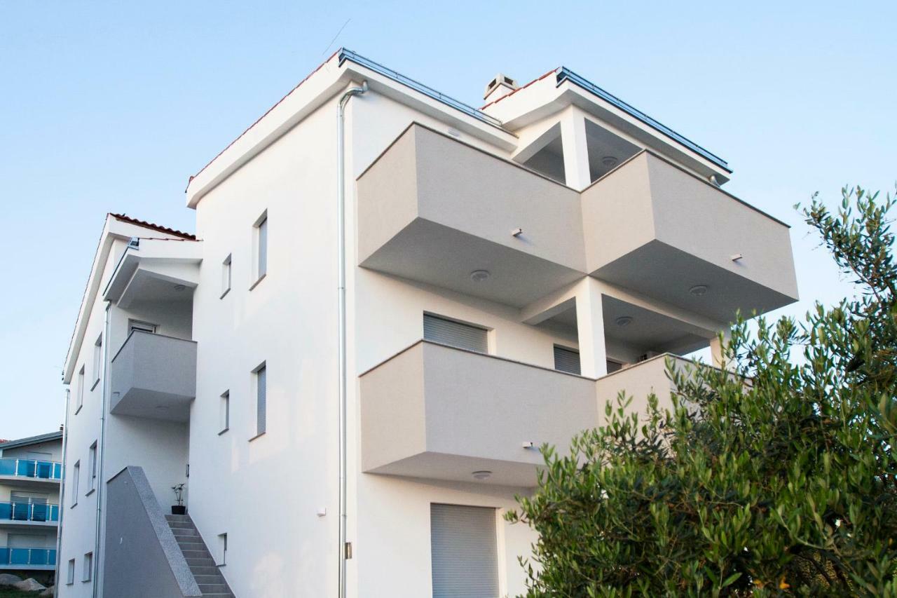Four Stars Apartments سفيتي بيتار المظهر الخارجي الصورة